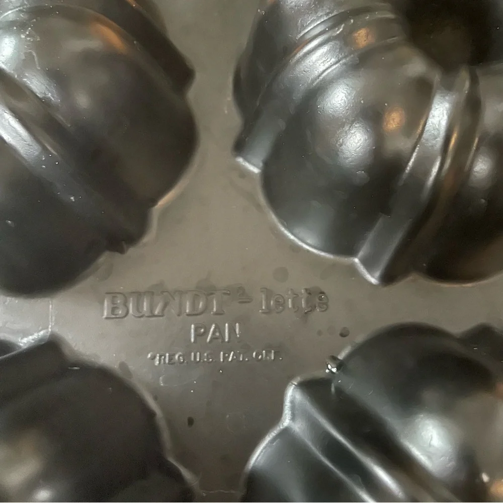 Nordic Ware Six Mini Bundt-lette Pan - Northland Aluminum